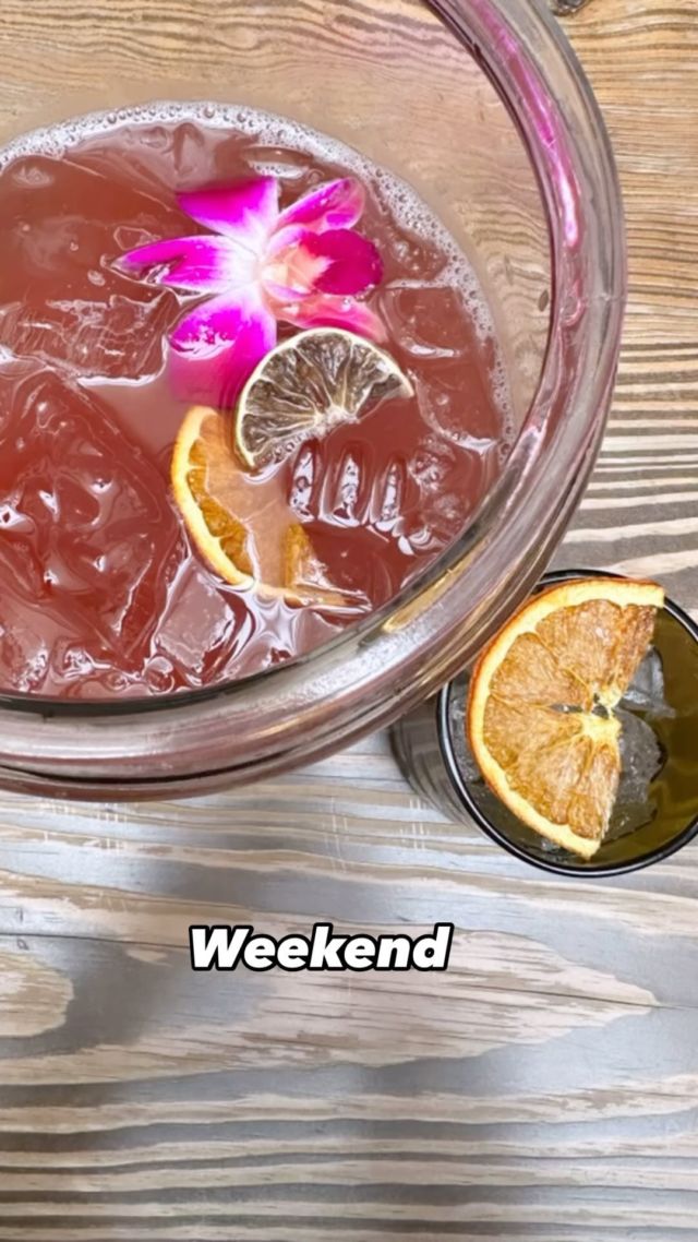 Happy weekend Raleigh.
We have some sweet specials this weekend.“Calling Summer” Punch Bowls
Tropical fruit juice, rum, sparkling wine.
Bring your friends, toast to summer dreams.Barbecue Costillas
Chile de árbol and pineapple pork rib, red pepper aioli, serranos toreados.
Make a taco or four. These ribs are delicious.#raleigheats #dowtownraleigh #mexicanfood #raleighrestaurants #womenowendbusiness